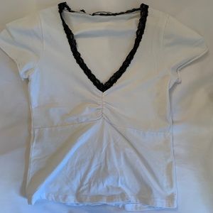 Brandy Melville shirt NEVER WORN RARE